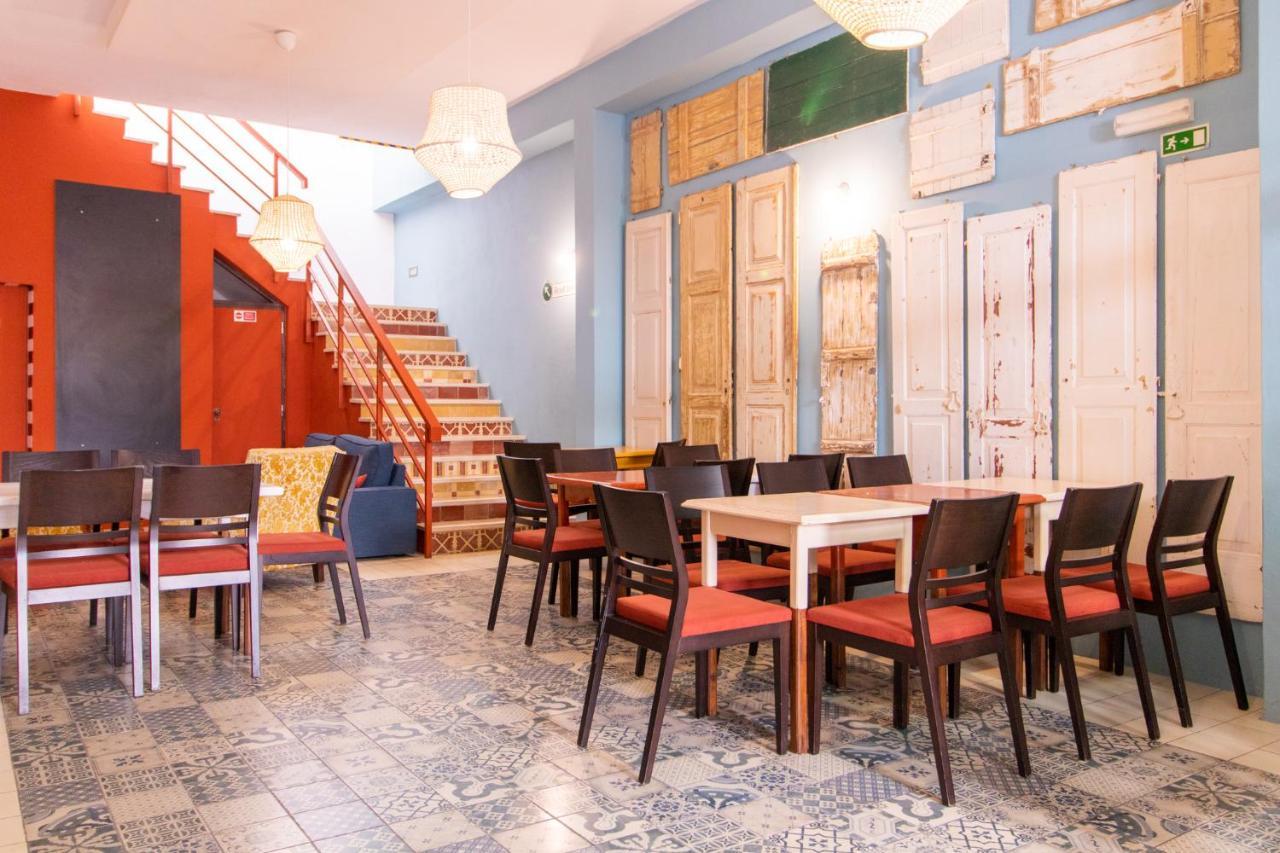 Tilia Hostel Фаро Екстериор снимка